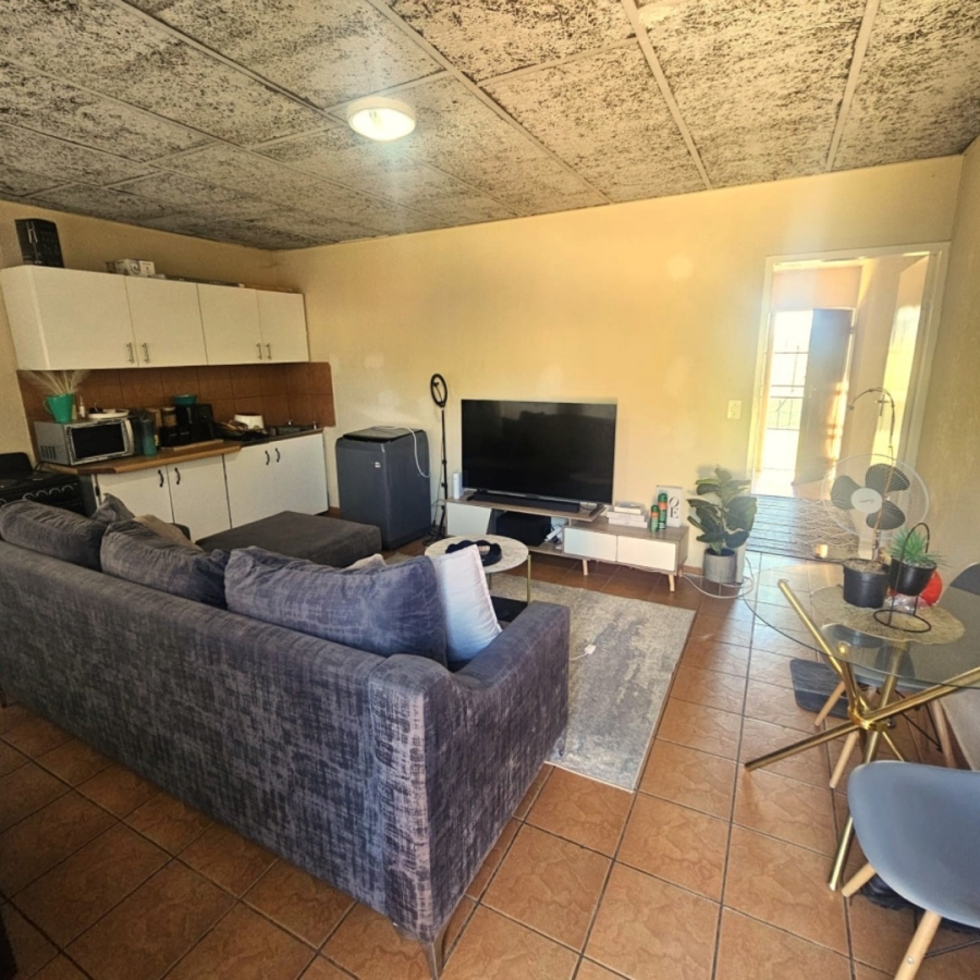 To Let 1 Bedroom Property for Rent in Modderfontein AH North West
